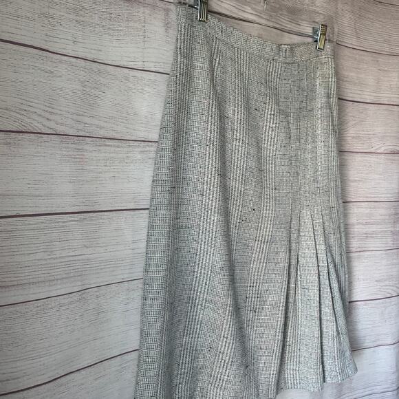 Vintage Gilmor Gray Plaid Skirt Pleated Detail Knee Length Size 11/12 - Picture 16 of 16